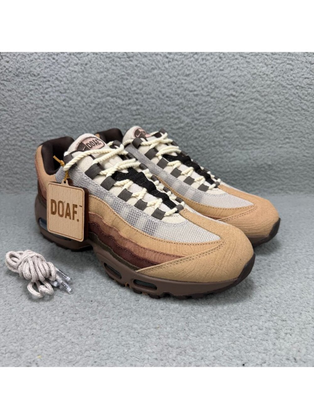Nike Air Max 95 DOAF Men 10 Shoes Brown Lumber Yard Oregon Ducks Of A Feather PE